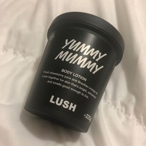 LUSH UK Exclusive! Yummy Mummy Body Lotion